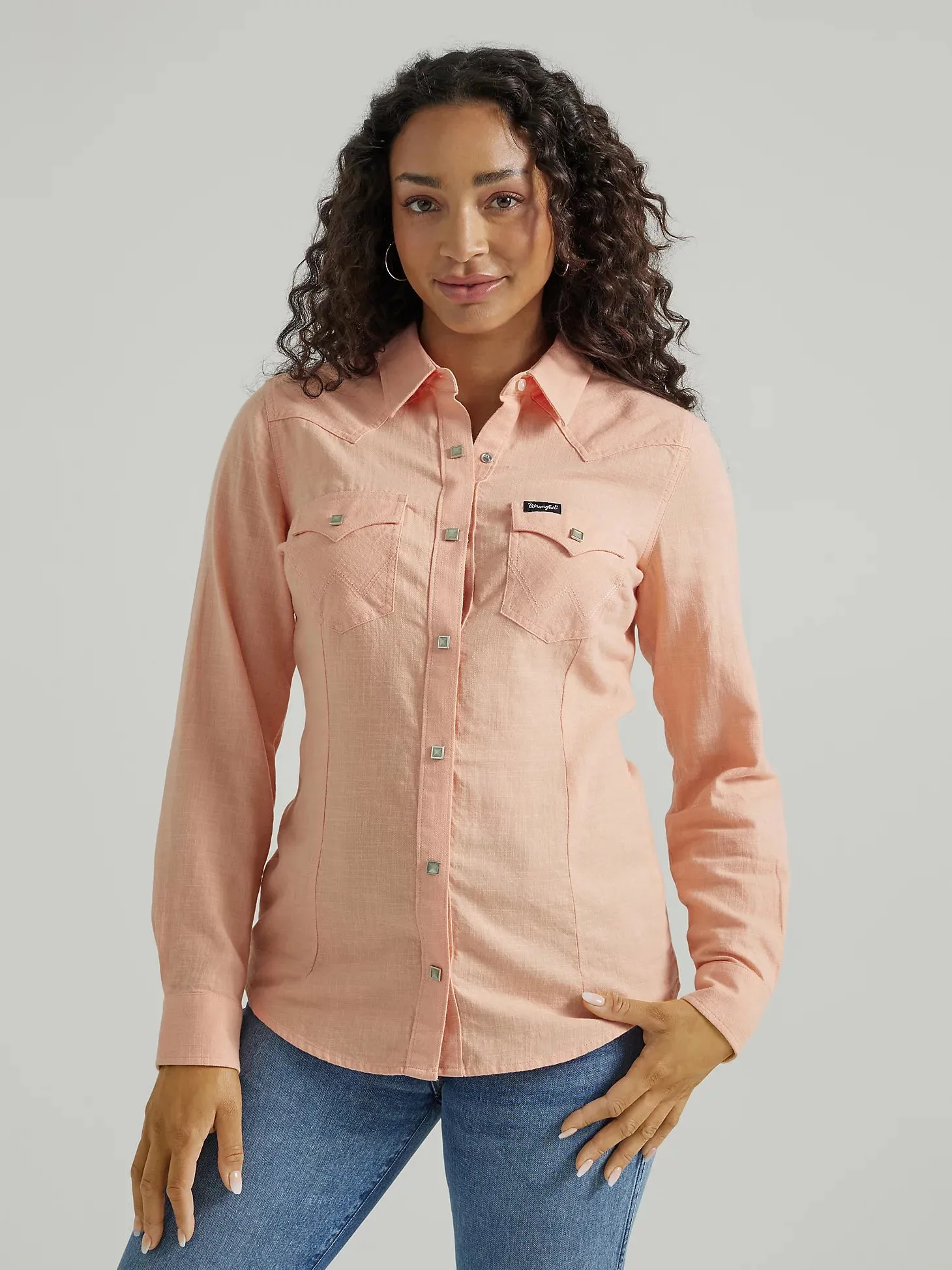 Ladies WRANGLER RETRO® LONG SLEEVE SOLID WESTERN SNAP SHIRT IN PEACH - 112347182